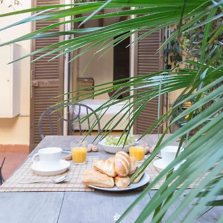 Plum Guide - Palm Fronds Apartament *